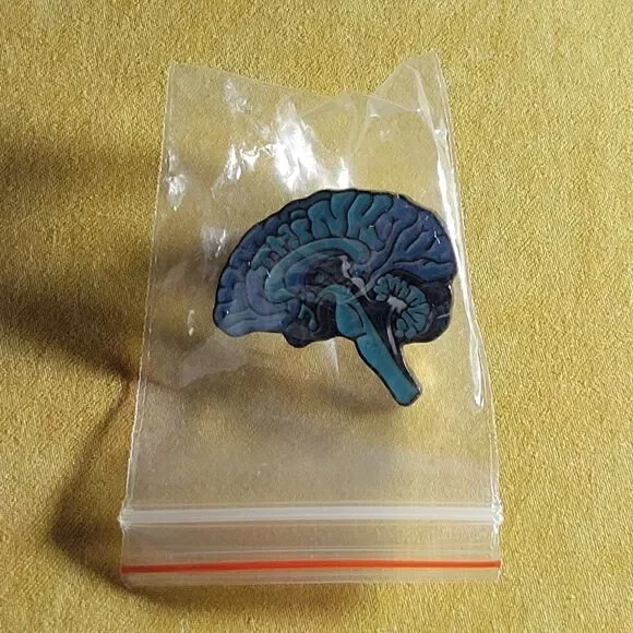 Thinking Brain Enamel Pin  - Picture 5 of 8